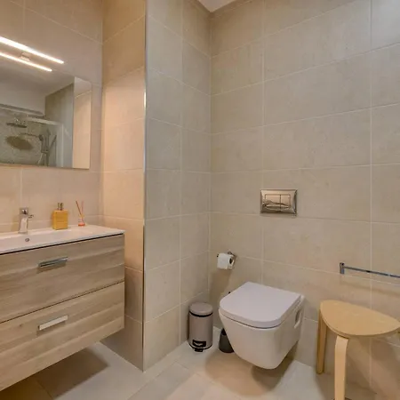 Elite Apartment *